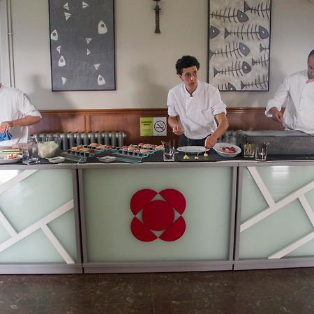 Hotel Mendez Nunez Lugo Bagian luar foto