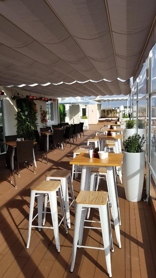 Hotel Mendez Nunez Lugo Bagian luar foto