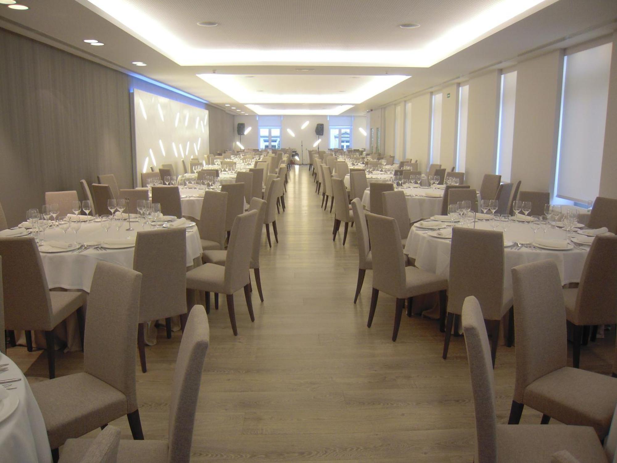 Hotel Mendez Nunez Lugo Bagian luar foto