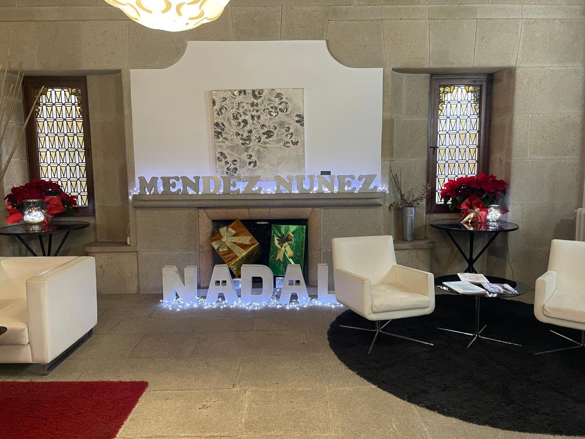 Hotel Mendez Nunez Lugo Bagian luar foto