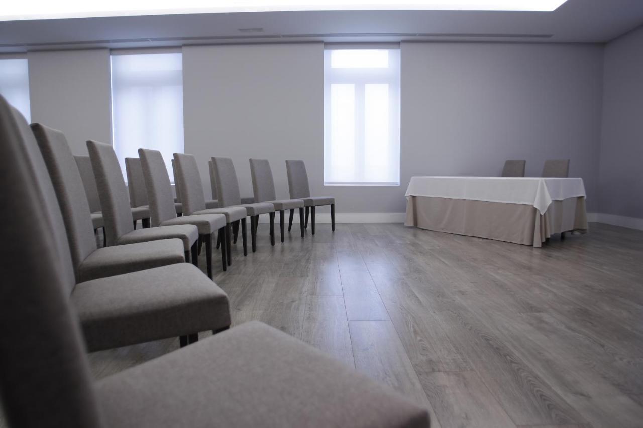 Hotel Mendez Nunez Lugo Bagian luar foto