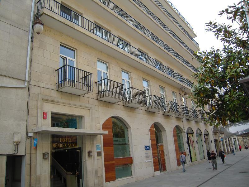 Hotel Mendez Nunez Lugo Bagian luar foto